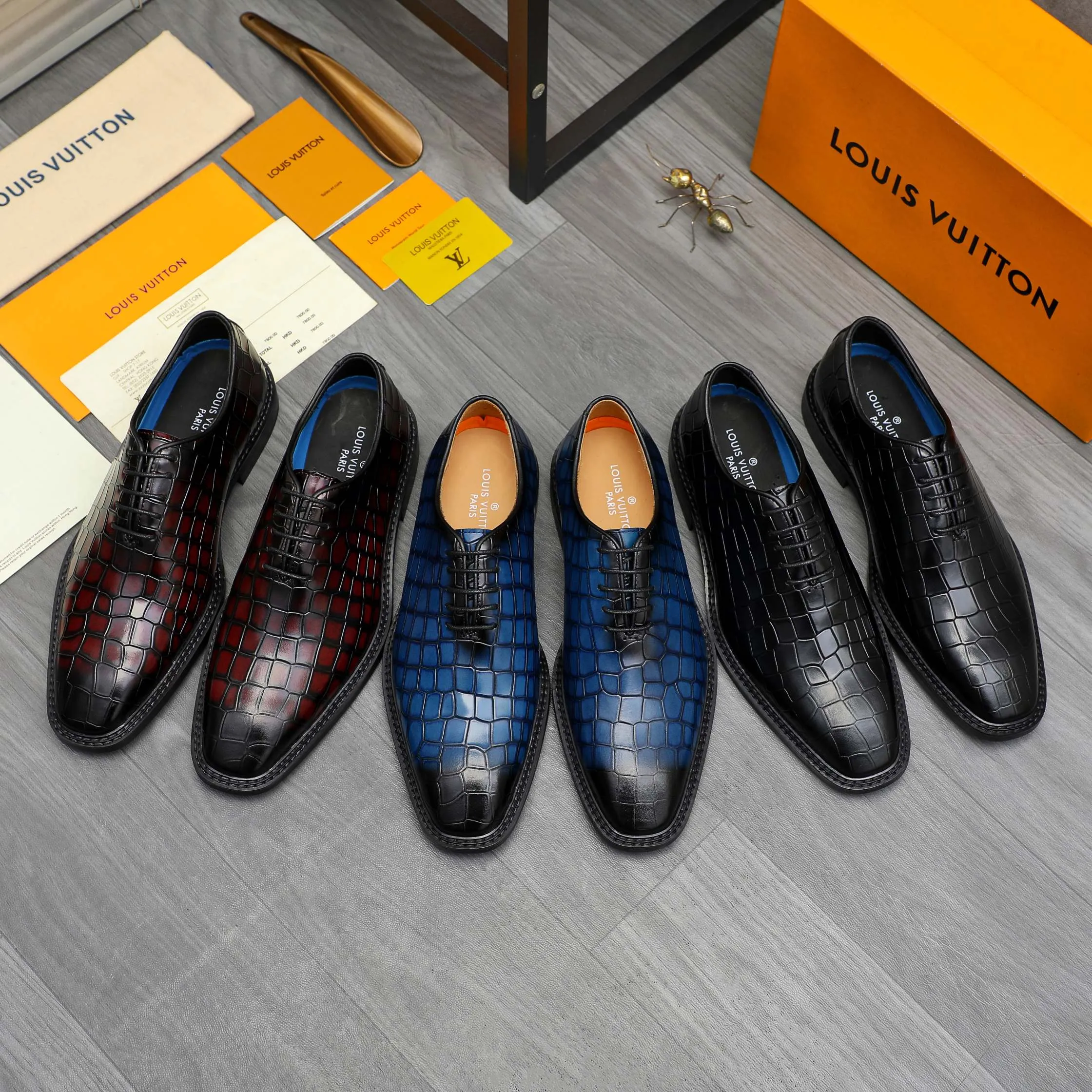 Men's shoes 💰p480 Product trademark: LV (Louis Vuitton) business lace-up leather shoes Regular size: 38-45 (45 is custom-made and non-returnable) Product materials: Selected high-quality color-grabbed stone grain cowhide upper, cowhide lining, rubber outsole